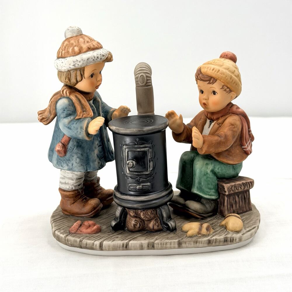Berta Hummel Cozy Corner BH 207 Porcelain Figurine with Original Box & Papers